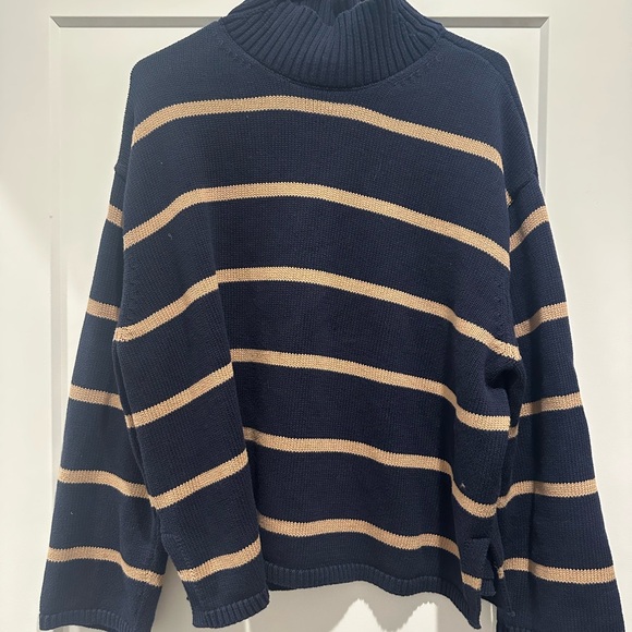 GAP Navy Ribbed Sweater - Picture 2 of 3